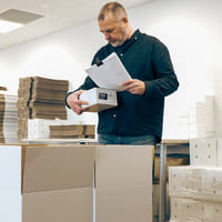 Managing 37 sites in&nbsp;9+ countries with varying regulatory and&nbsp;logistical demands